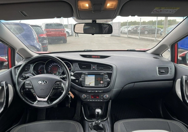 Kia Ceed cena 31900 przebieg: 125000, rok produkcji 2015 z Radymno małe 121